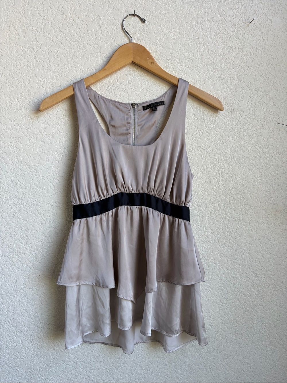 Lucca Couture XS Taupe Tiered Babydoll Top Black Waist Y2K Boho